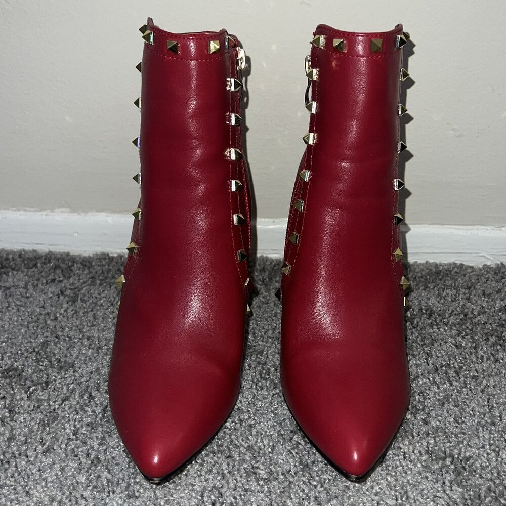 Nicole Miller Red Studded Leather Ankle Boots Women's Size 8.5